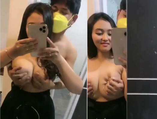 Devi Tobrut Live Sambil Toketnya Di Grepe